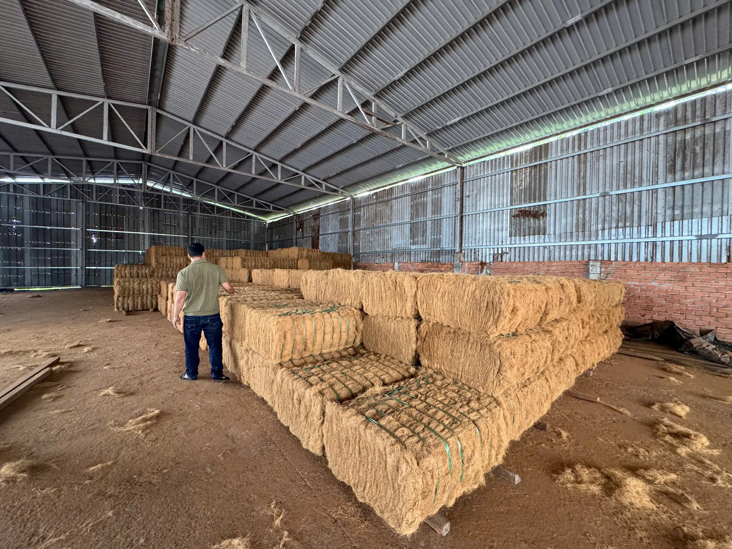 VNTL Xuất Khẩu Chỉ Xơ Dừa Sang Thị Trường Trung Quốc